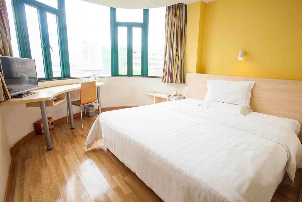 7Days Inn Jiangmen Peng Jiang Qiao North Ruang foto